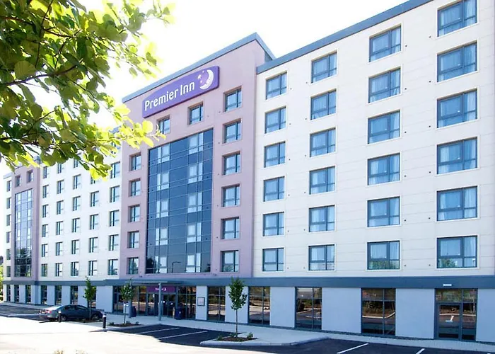 Premier Inn London Gatwick Airport - Manor RoyalAirport Hotel